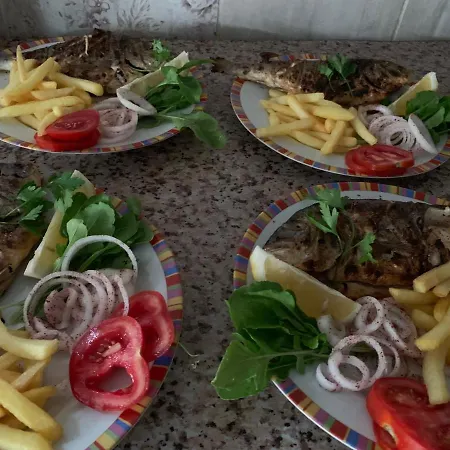 Gunes Tatil Koyu Dikili