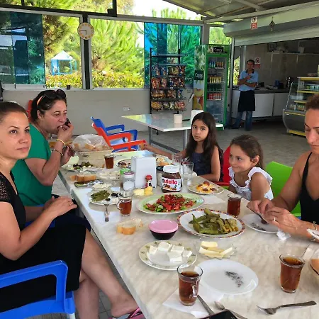 Gunes Tatil Koyu Appartement Dikili